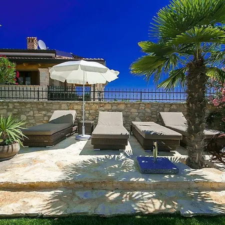 Beautiful Villa With Swimming Pool In Tar * Tar-Vabriga