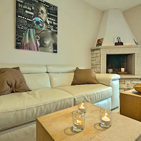 فيلة Beautiful Villa With Swimming Pool In Tar Tar-Vabriga