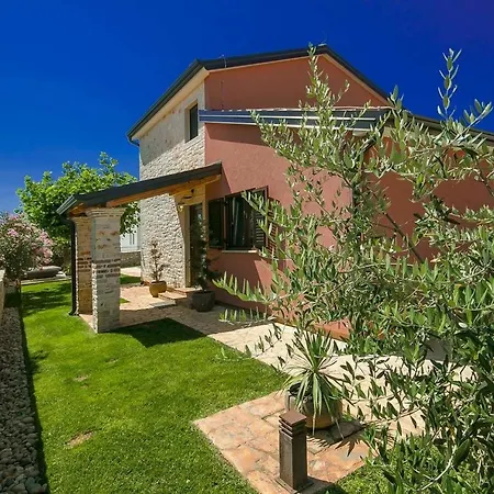 فيلة Beautiful Villa With Swimming Pool In Tar *