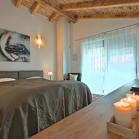 Beautiful Villa With Swimming Pool In Tar