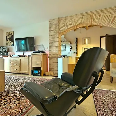 Beautiful Villa With Swimming Pool In Tar Вилла *